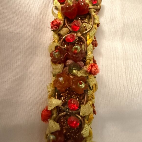 Two's Company Millie Fleur Bracelet - Picture 2 of 6